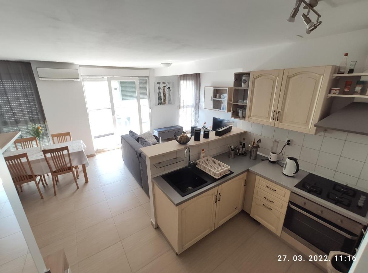 Lejlighed Apartman Antonela With Free Garage Parking *